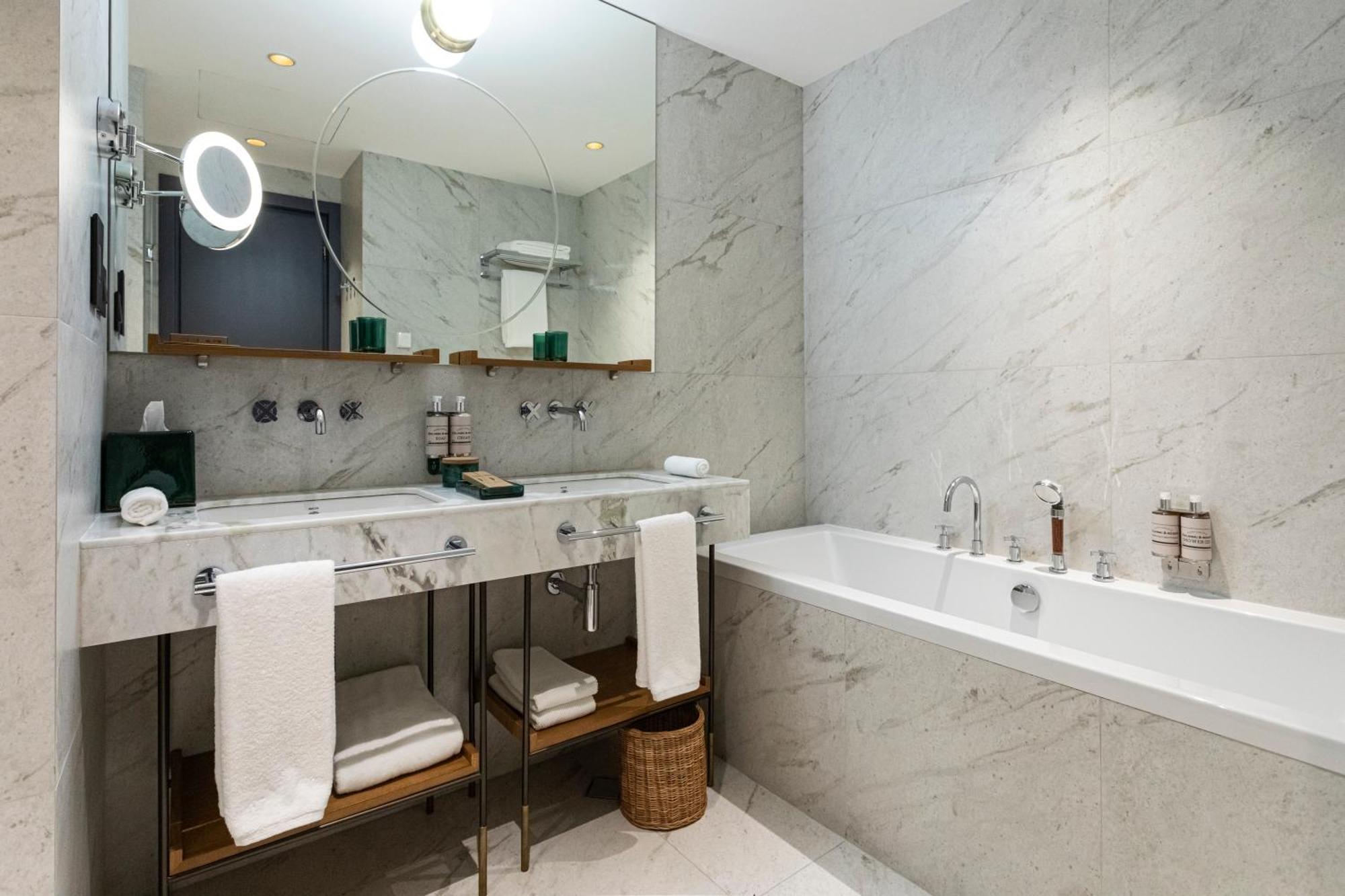 Khedi Hotel Тбилиси Екстериор снимка