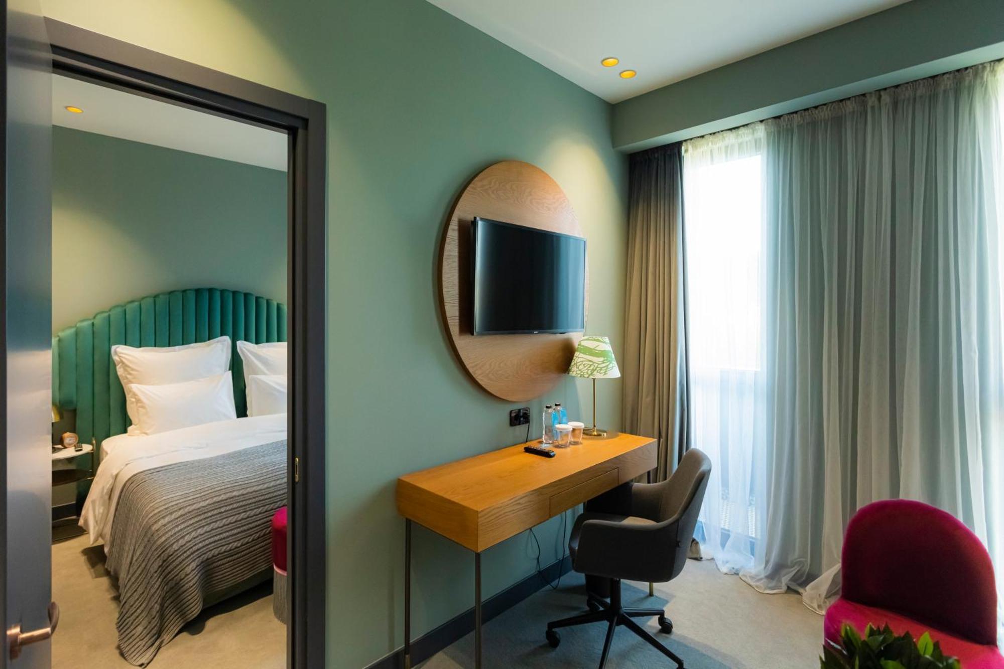 Khedi Hotel Тбилиси Екстериор снимка